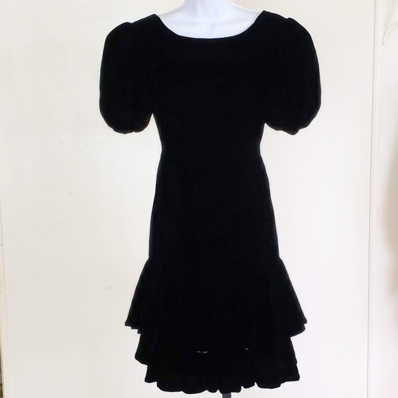 SOLD Vtg 80s Lillie Rubin Velvet Dress Black Ruffled 4 - Picture 6 of 16